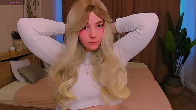 Maddy Wood  online show from 20, 2, 2026