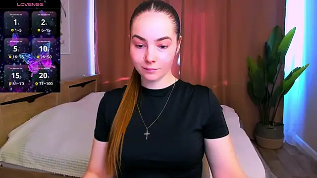 Maddy Wood  online show from 14, 3, 2026