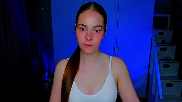 Maddy Wood  online show from 30, 5, 2026
