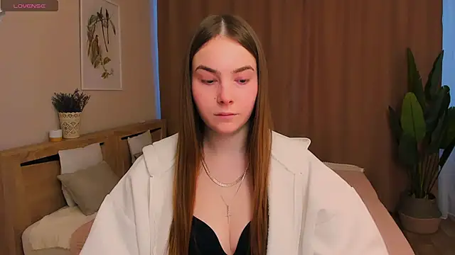 Maddy Wood  online show from 18, 2, 2026