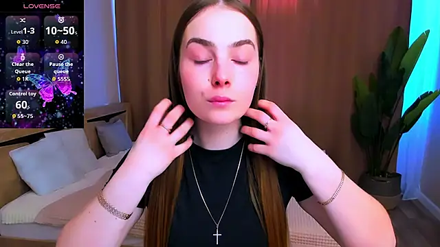 Maddy Wood  online show from 18, 3, 2026