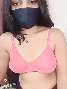 Cutie babes01 online show from 3, 6, 2026