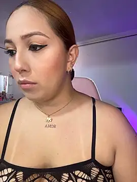 Kiarhatrixie1 online show from 9, 4, 2026