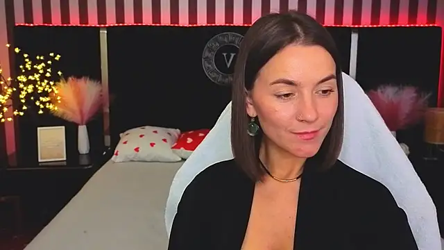 Snapshot of GracefulMichelle chatting on 19, 5, 2026 GracefulMichelle online show from 19, 5, 2026
