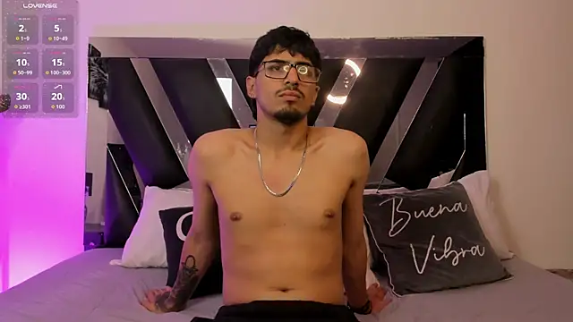 Mia Iron online show from 15, 4, 2026