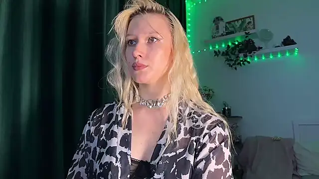 MissLoraHeil online show from 13, 6, 2026