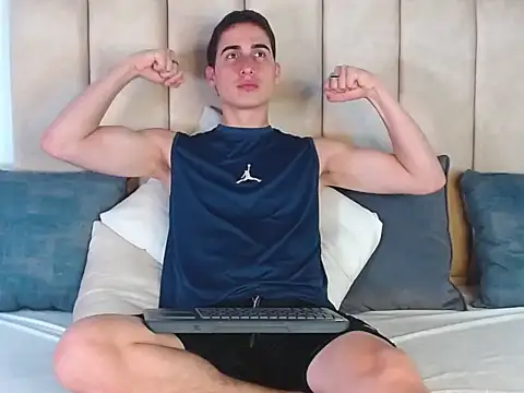 ryanlevi1 online show from 25, 3, 2026