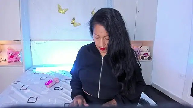 AllieBennet online show from 8, 4, 2026