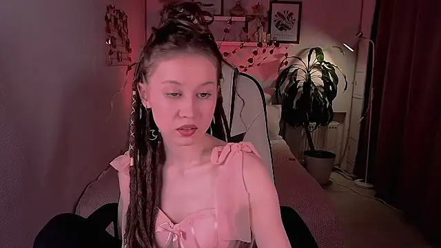 tsunamy pink online show from 20, 2, 2026