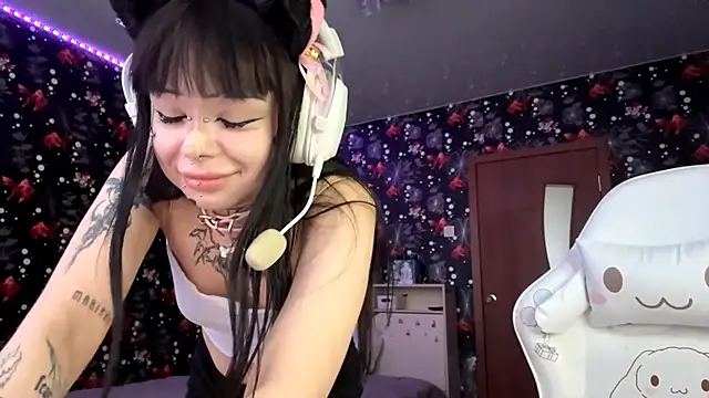 Luna Sohotti online show from 22, 3, 2026