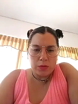 Lucia queen online show from 19, 3, 2026