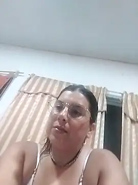 Lucia queen online show from 17, 3, 2026