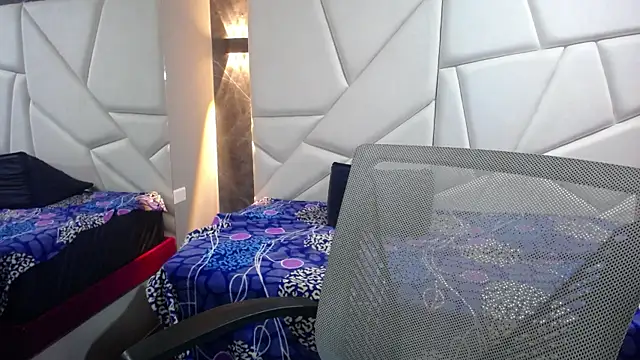 violet angel13 online show from 18, 4, 2026