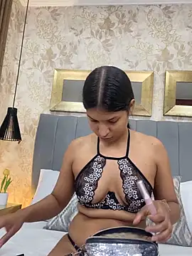 AnnaLoren  online show from 7, 3, 2026