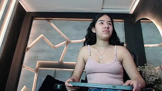 SilkNyx online show from 10, 3, 2026