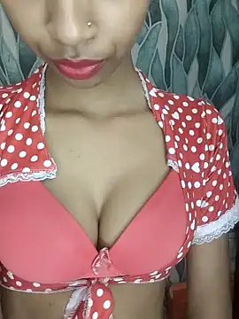 Snapshot of Rani1993 chatting on 6, 5, 2026 Rani1993 online show from 6, 5, 2026