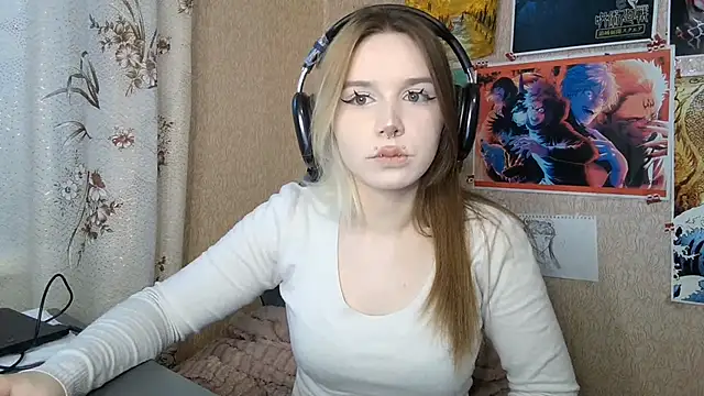 Snapshot of MilaTyan chatting on 3, 5, 2026 MilaTyan online show from 3, 5, 2026