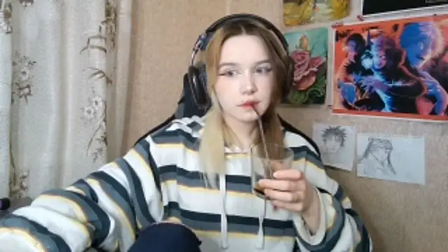 Snapshot of MilaTyan chatting on 29, 4, 2026 MilaTyan online show from 29, 4, 2026