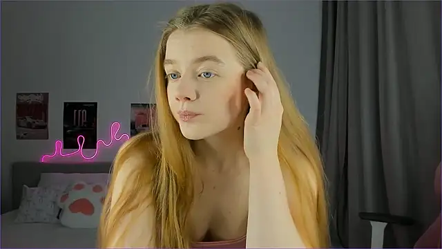 EvaRaee online show from 24, 3, 2026