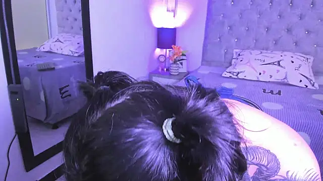 Natasha otson online show from 17, 4, 2026