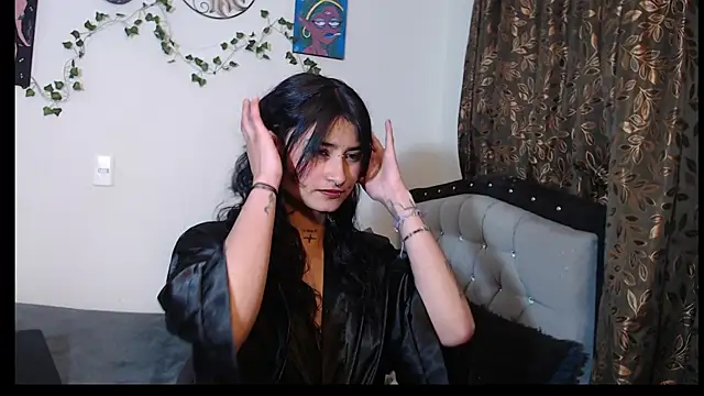 Snapshot of Lili__Clan chatting on 23, 5, 2026 Lili Clan online show from 23, 5, 2026