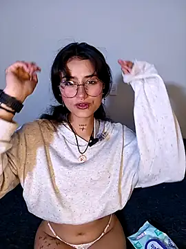 Lili  Clan online show from 5, 3, 2026