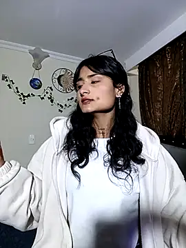 Lili  Clan online show from 21, 4, 2026