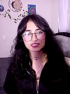 Snapshot of Lili__Clan chatting on 3, 5, 2026 Lili Clan online show from 3, 5, 2026