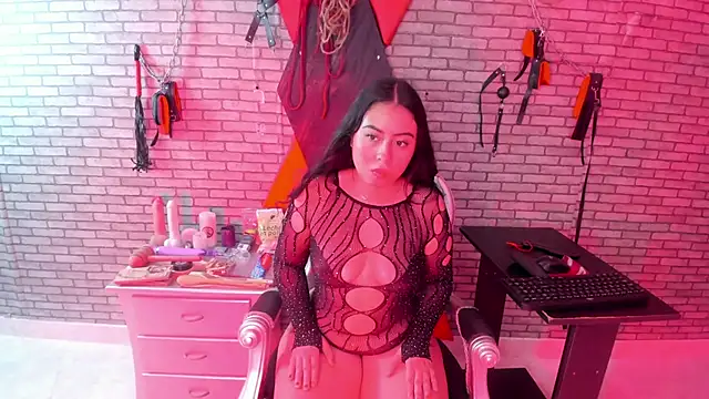 hillary bigbutt online show from 22, 4, 2026