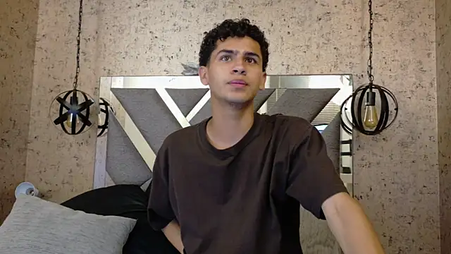 Dark Sultan online show from 25, 2, 2026