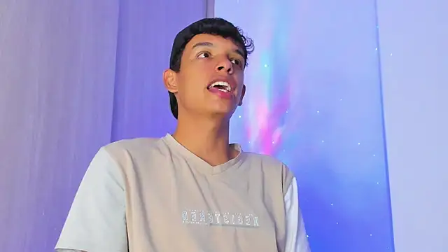 Maxfrost1 online show from 24, 4, 2026