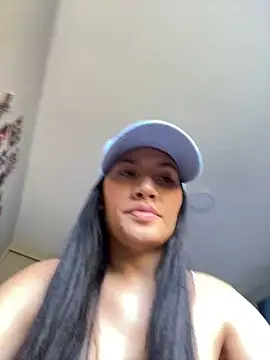 Violett Rosse  online show from 9, 4, 2026