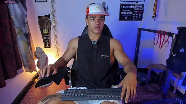 Snapshot of Rob_zaens33 chatting on 30, 5, 2026 Rob zaens33 online show from 30, 5, 2026
