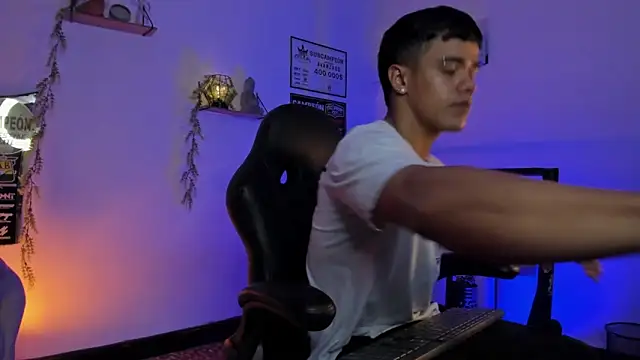 Snapshot of Rob_zaens33 chatting on 20, 2, 2026 Rob zaens33 online show from 20, 2, 2026