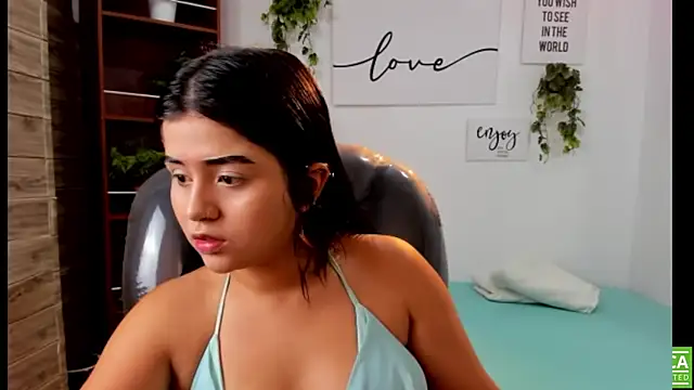 mila quin online show from 24, 7, 2026