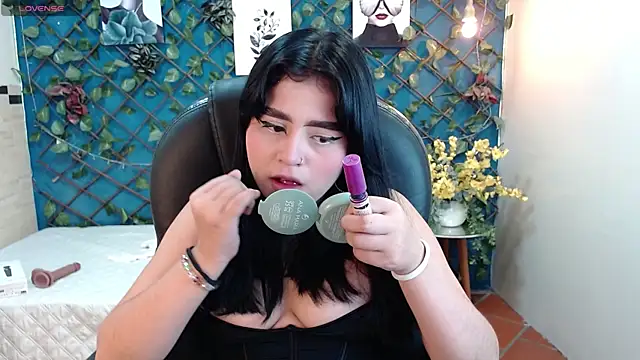 mila quin online show from 28, 6, 2026