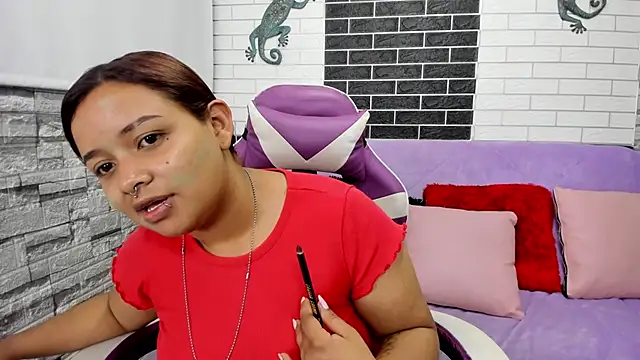 Sienna Lux01 online show from 6, 3, 2026