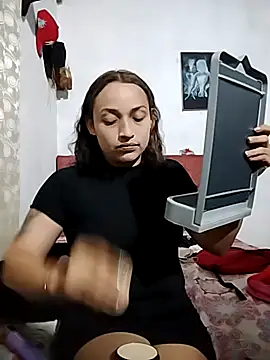 Noxiepetite online show from 17, 2, 2026