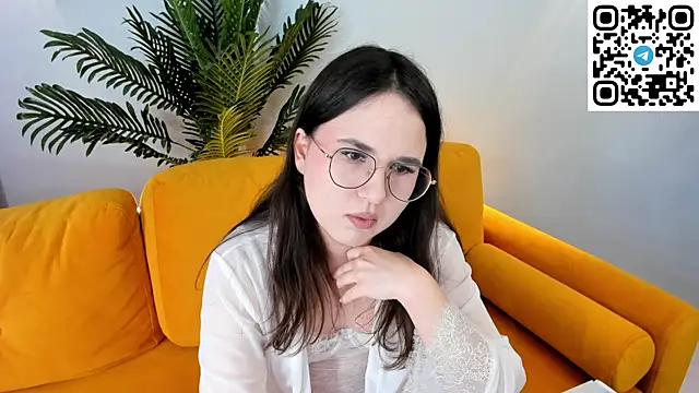 Snapshot of leylamirage chatting on 25, 6, 2026 leylamirage online show from 25, 6, 2026