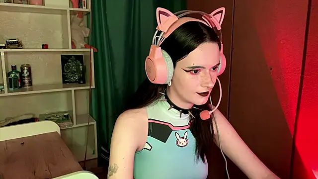 MabelDefina online show from 5, 3, 2026