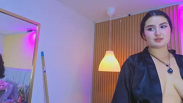 zoe moon   online show from 13, 3, 2026