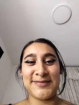 amira moon18 online show from 20, 2, 2026