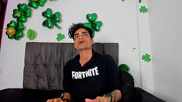 Gay Red Room online show from 13, 4, 2026