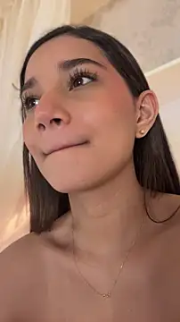 AlessiaVallmont online show from 12, 4, 2026