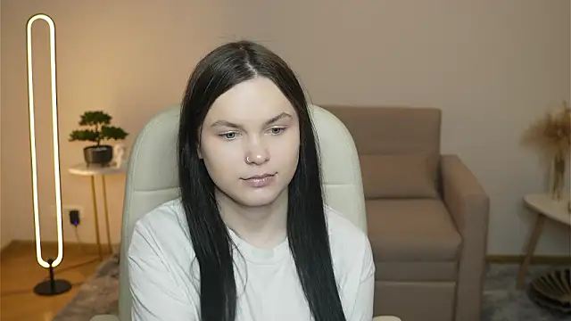 LeilaErcolani online show from 22, 2, 2026