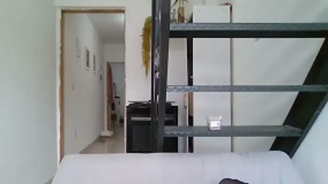 PutaYasmim online show from 10, 4, 2026