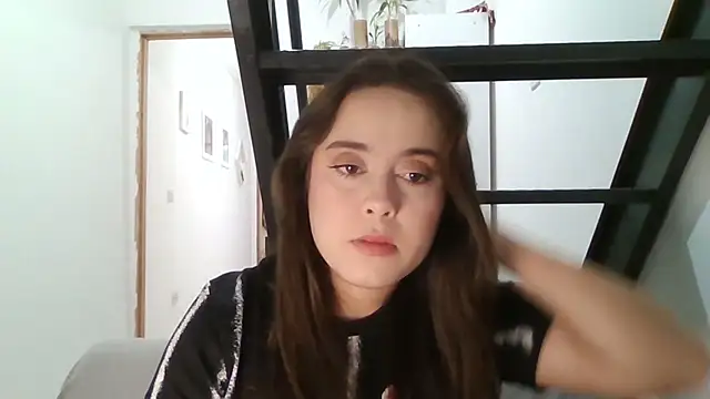 PutaYasmim online show from 8, 4, 2026