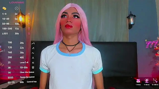 Snapshot of suzume_Mendez chatting on 4, 7, 2026 suzume Mendez online show from 4, 7, 2026