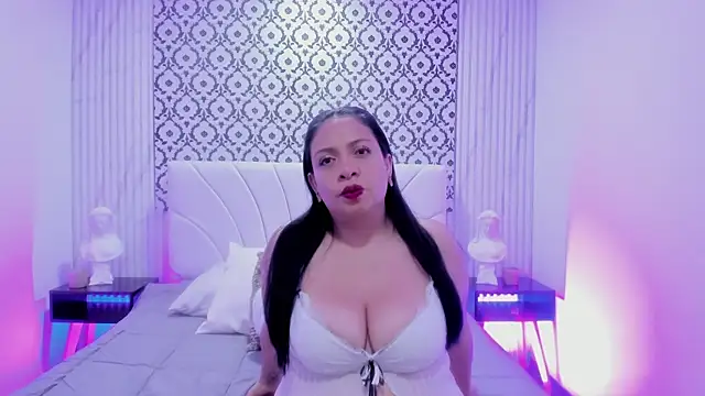 Renatta Milly online show from 26, 2, 2026