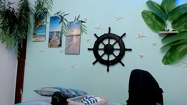 skinnysexy18 online show from 5, 3, 2026